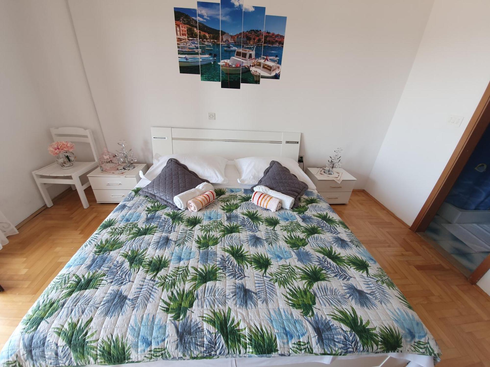 Apartment Luci Hvar Town