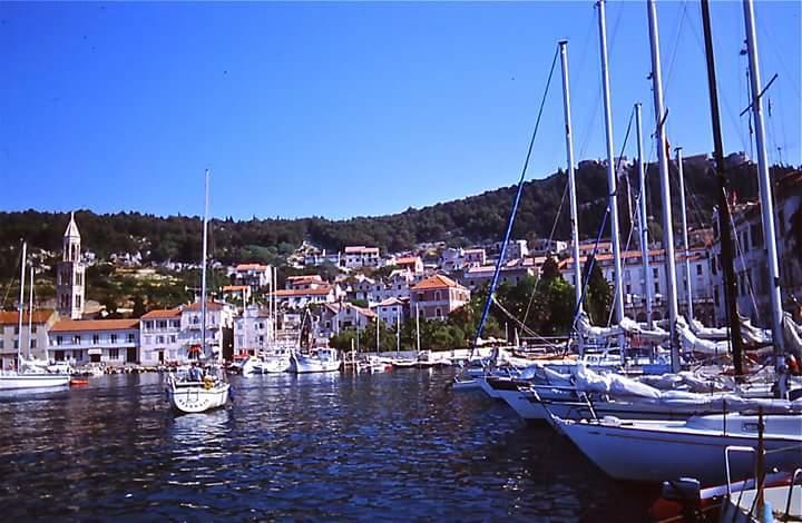 Apartment Luci Hvar Town