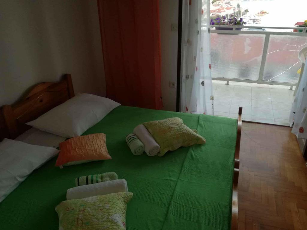 Apartment Luci Hvar Town