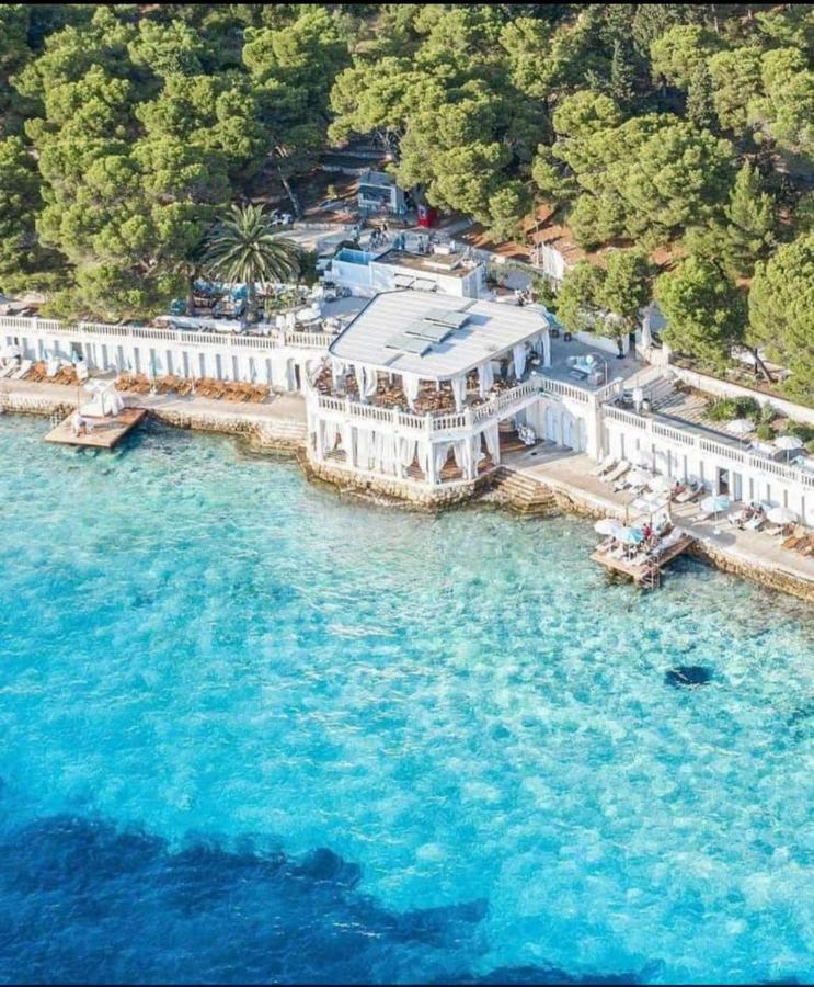 Luci Hvar Town